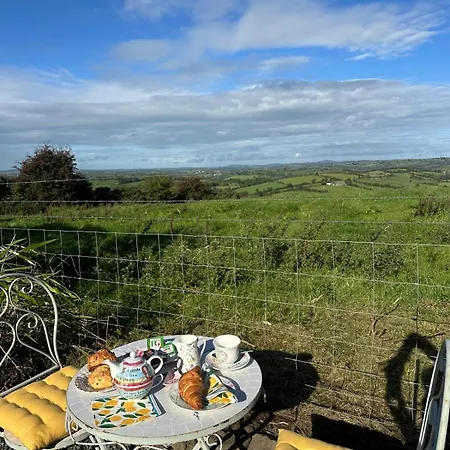 Country Cosy بيت للعطل *